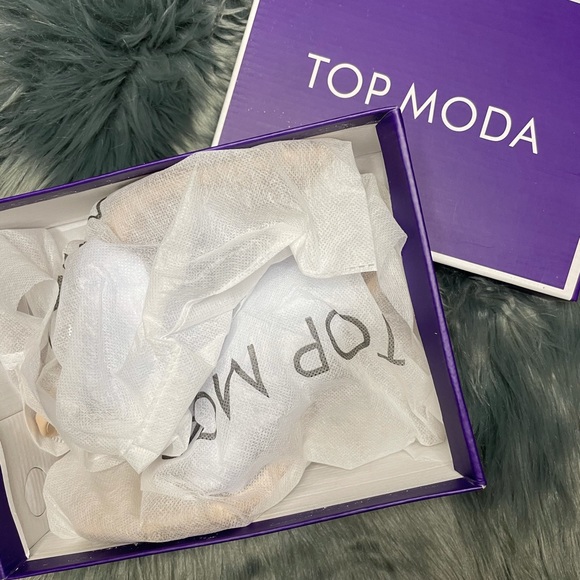 ✨Last Pair✨Clear Heels - Picture 7 of 7